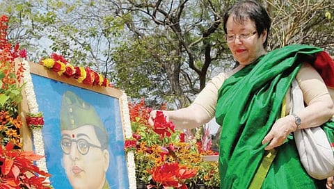 नेताजींच्या अस्थी जपानहून भारतात परत आणा, अन् गंगेत विसर्जित करा : अनिता बोस