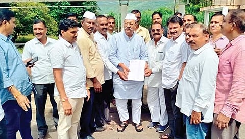 ढगफुटीची खा. श्रीनिवास पाटील यांच्याकडून पाहणी