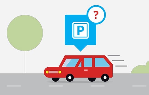 चिंचवड रेल्वे स्थानकासमोर वाहनांचे अवैध पार्किंग