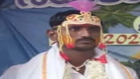 पतीची आत्महत्या