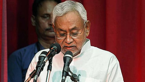 नितीश कुमार यांनी बिहारच्या मुख्यमंत्रीपदी आठव्यांदा घेतली शपथ, तेजस्वी यादव बनले उपमुख्यमंत्री