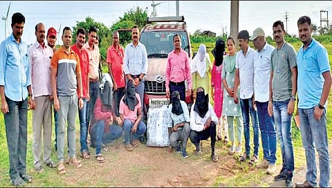 सिंधुदुर्ग : देवगड समुद्रात साडेबावीस कोटींची व्हेल माशाची उलटी जप्त