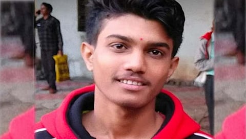 अपघातात मृत झालेला तरुण अभिषेक प्रभाकर घुले