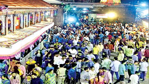 कोल्हापूर : नवदुर्गा दर्शनासाठी कोल्हापूर फुलले; पंचमीच्या त्र्यंबोली यात्रेचीही जय्यत तयारी