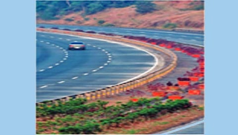 रायगड : एक्स्प्रेस -वेवर 8 ब्लॅक स्पॉट… कळंबोली सर्कल ते लोणावळा घाट सर्वाधिक अपघाताचा मार्ग