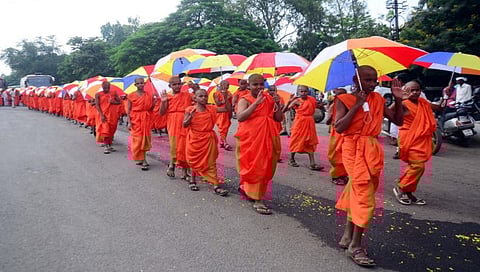 नाशिक : महाश्रामणेर रॅलीतून विश्वशांतीचा संदेश