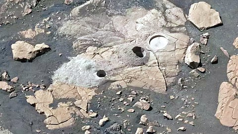 मंगळावरील खडकात सापडला महत्त्वाचा घटक