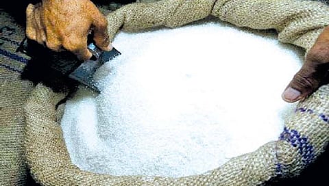 कोल्हापूर : साखर कारखान्यांकडे 7 लाख टन साठा