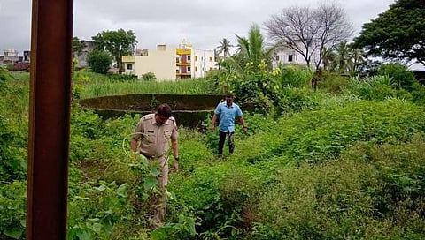 महिलेची विहिरीत उडी 