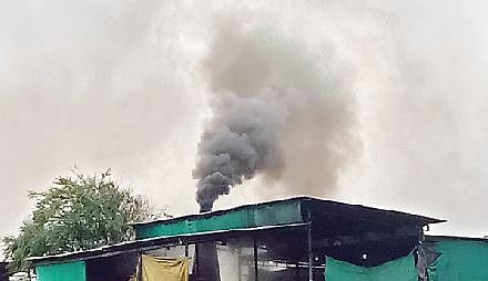 प्रदूषण करणार्‍या गुर्‍हाळांवर होणार कारवाई; दौंडचे तहसीलदार अजिंक्य येळे यांचे संकेत