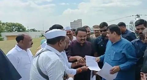 चाकण-शिक्रापूर महामार्ग तातडीने करा; केंद्रीय मंत्री नितीन गडकरी यांना साकडे