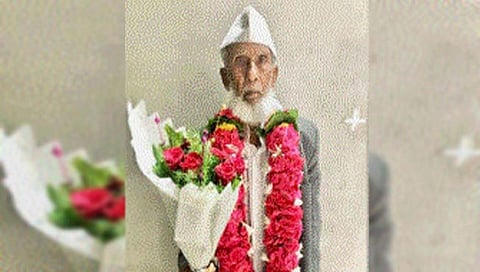 सांगली : स्वातंत्र्यसेनानी बाबू हसन नदाफ यांचे निधन