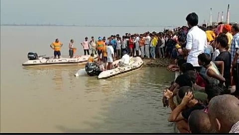 Bihar News : गंगा नदीत प्रवाशांनी भरलेल्या दोन बोटींची धडक, 10 हून अधिक बेपत्ता