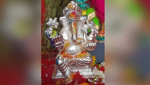 नाशिक : विसर्जनात विघ्न! बाप्पांची सव्वा किलो चांदीची मूर्ती चोरीस
