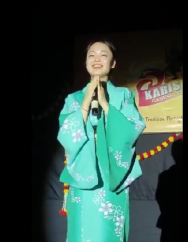 जपानी मुलीने गायलेल्या मराठी गाण्याच्या व्हिडियोला नेटीझन्सचा तुफान प्रतिसाद, तुम्ही पाहिलात का व्हिडियो ?