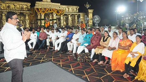 मराठा आरक्षणाबाबत १५ दिवसात भुमिका स्पष्ट करा; मराठा क्रांतीमोर्चाचा सरकारला अल्टिमेटम