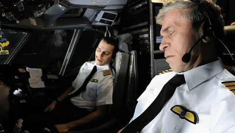 Indian Pilots Sleep in Cockpit : तब्बल ६६ टक्के भारतीय वैमानिक कॉकफिटमध्ये झोपतात