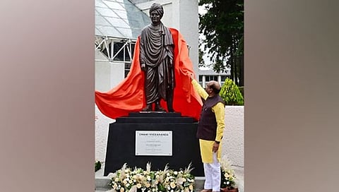 मेक्सिकोमध्ये स्वामी विवेकानंद यांचा पहिला पुतळा; लोकसभा अध्यक्ष बिर्ला यांच्या हस्ते अनावरण