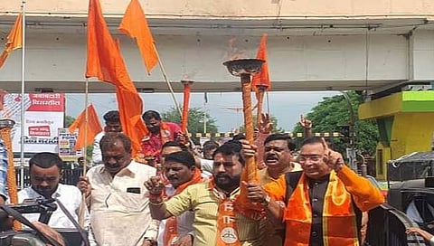 औरंगाबाद : शिवसैनिकांचा मशाल चिन्ह मिळाल्यानंतर जल्लोष