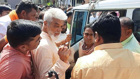 मालेगाव : पालकमंत्री दादा भुसे यांच्या आश्वासनानंतर चोरट्याचे समर्पण