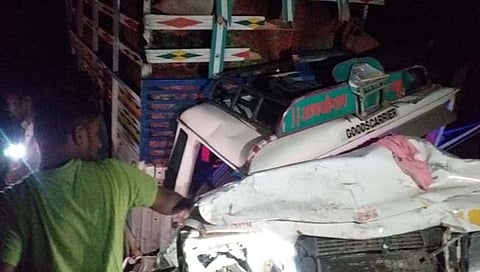 टेम्पो ट्रॅव्हलर