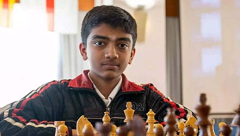 D Gukesh | भारताच्या १६ वर्षीय डी गुकेशनं रचला इतिहास, वर्ल्ड चॅम्पियन कार्लसनला हरवलं!