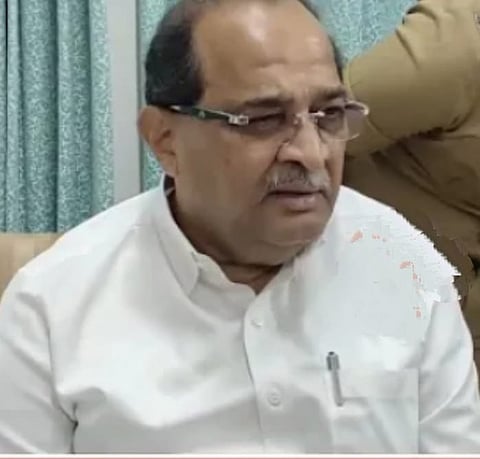 वाळूबाबत राज्य सरकार लवकरच नवे धोरण राबवणार : महसूल मंत्री