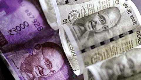 कर्जाच्या थकबाकीची आली नोटीस, त्याचवेळी लागली लॉटरी!