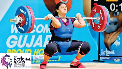 National Games 2022 : सायकलिंग, वेटलिफ्टिंगमध्ये सुवर्ण