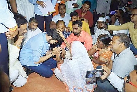 शिरूर : आदित्य ठाकरे यांचा शिरूर दौरा यशस्वी