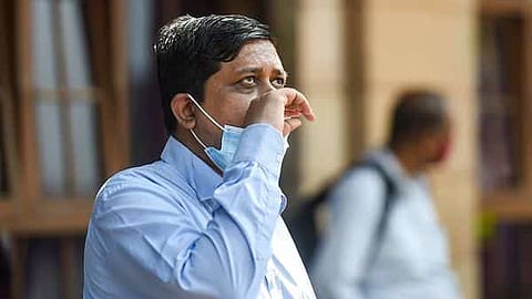 Share Market closing | शेअर बाजार पुन्हा अस्थिर! सेन्सेक्स ३११ अंकांनी घसरून बंद, वाचा मार्केटमध्ये आज काय घडलं?