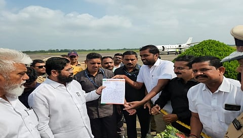 मुख्यमंत्री एकनाथ शिंदे यांचे नाशिक विमानतळावर आगमन