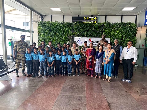 पुणे : चिमुकल्या डोळ्यांनी अनुभवलं विमानतळावरचं व्यवस्थापन