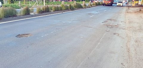 श्रीगोंदा : राष्ट्रीय महामार्ग बनला आढळगावकरांसाठी डोकेदुखी