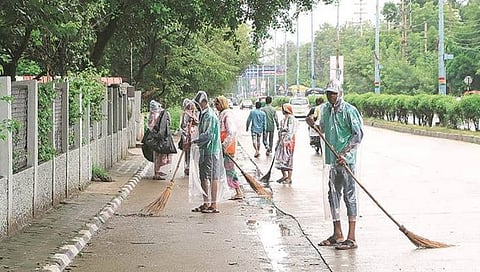 `India’s cleanest city’ : स्वच्छ शहरात इंदूर नेहमीच कसे पहिले येते? जाणून घ्या कचरा व्यवस्थापनाचे तंत्र!