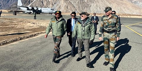 दिवाळी म्हणजे ‘दहशतवाद संपवण्याचा सण’ आणि कारगिलने ते दाखवून दिले, पंतप्रधान मोदी यांची कारगिलमध्ये जवानांसोबत दिवाळी