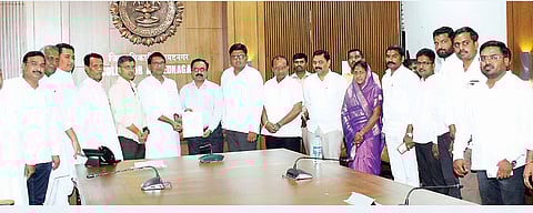 नगर : ओला दुष्काळ जाहीर करा, एकरी 50 हजार भरपाई द्या : जिल्हा राष्ट्रवादीची मागणी