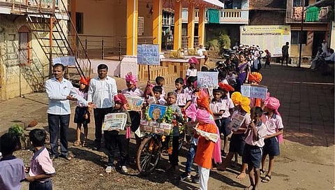 कोल्हापूर : सावर्डे दुमाला शाळेत ‘स्वावलंबी शिक्षणाचा जागर’ उपक्रम उत्साहात