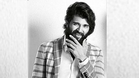 साऊथ सुपरस्टार विजय देवराकोंडाने घेतलेल्या ‘या’ निर्णयाने जिंकली चाहत्यांची मने