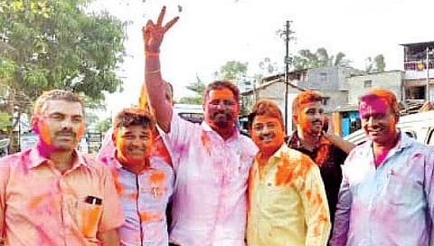 कोल्हापूर : ऋतुजा लटकेंच्या विजयाचा शाहूवाडीत जल्लोष