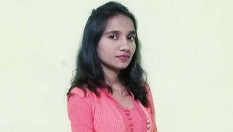 नांदेड : आलूवडगाव येथील शेतकऱ्याची मुलगी झाली विक्रीकर निरीक्षक, राज्यात मिळवला पाचवा क्रमांक