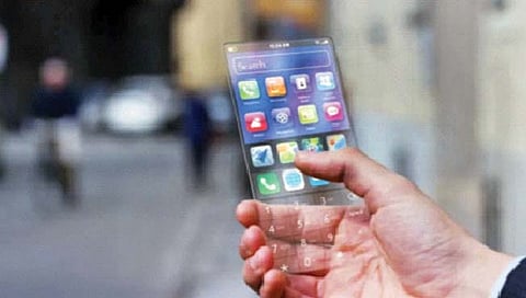 आता येणार काचेसारखा ‘पारदर्शक स्‍मार्टफोन’ ‘या’ कंपनीने लाँच केला देखील..