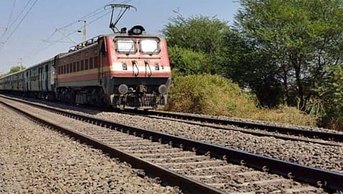 रेल्वे जळगाव,www.pudhari.news