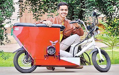 कौतुकस्पद ! बारावीत शिकणार्‍या राहुलने बनविली ई-बाईक