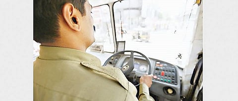 पिंपरी : पीएमपीचे चालक बनताहेत वाहक; खासगीकरणामुळे प्रशासनाने काढला पर्याय