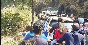 अतिक्रमणे हटविण्यास अखेर मुहूर्त; सिंहगडावर वनविभाग आजपासून करणार कारवाई