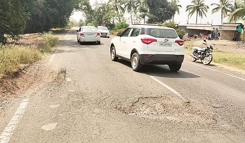 बारामती-फलटण रस्त्यावरील खड्डे बुजणार का? केंद्रीय राज्यमंत्र्यांचा दौरा