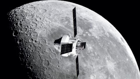 ‘ओरायन’चे ‘चंद्रचुंबन’! जपानचे एक यान बेपत्ता
