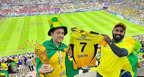 Dhoni in FIFA WC : ब्राझीलच्या सामन्यावेळी धोनीच्या नावाचा जयघोष!