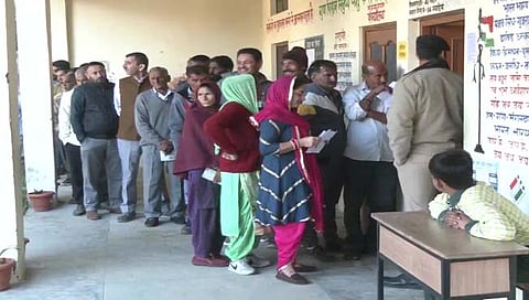 HP Assembly Elections : हिमाचल प्रदेशात मतदानाला सुरुवात, ४१२ उमेदवारांचे राजकीय भवितव्य ठरणार